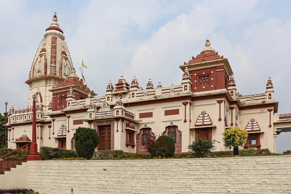 Architecture of the Birla Mandir on Arera Hills, Bhopal