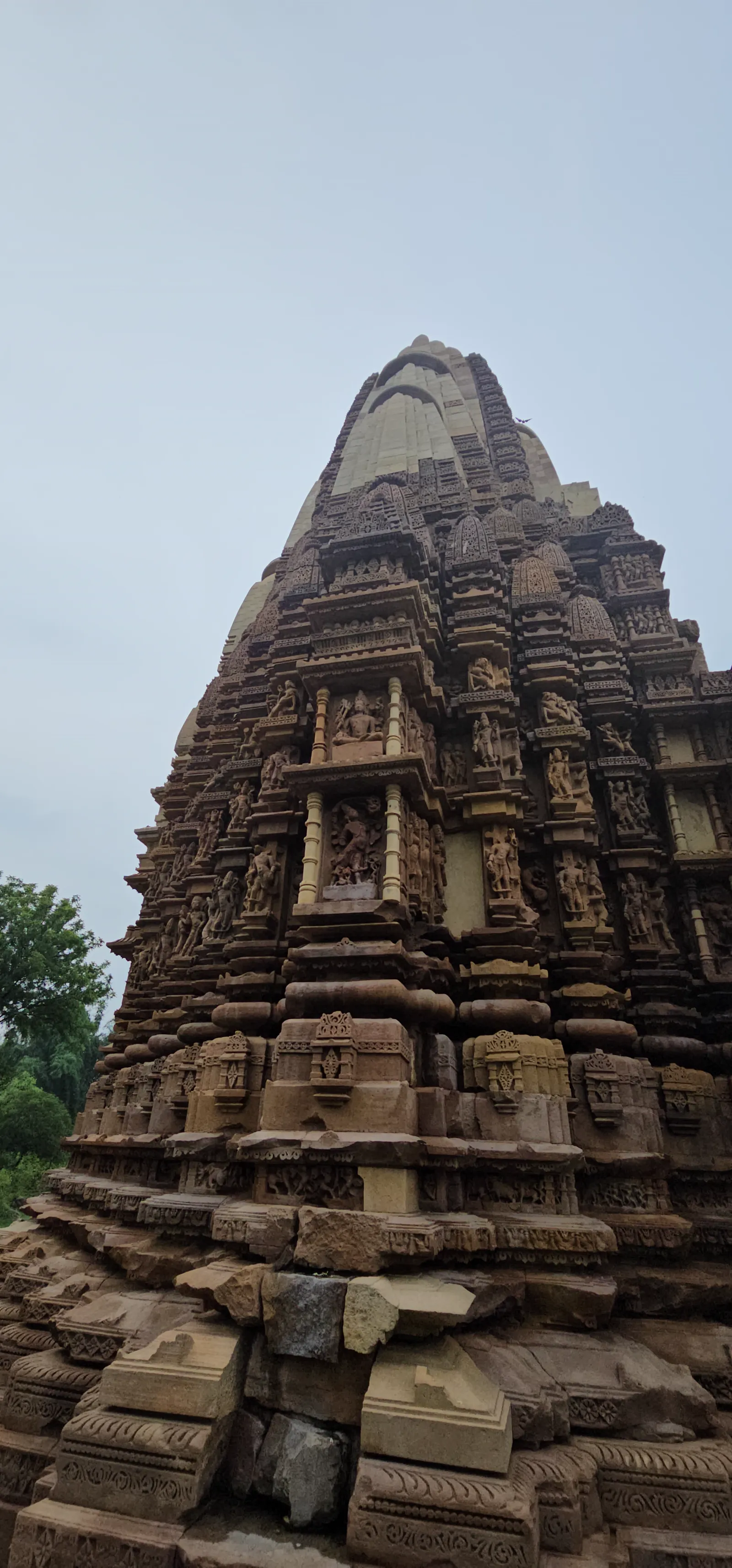 The shikhara of the Duladeo temple in the Southern group at low angle