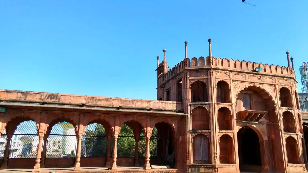 Inside the eastern gate of Moti Masjid, Bhopal