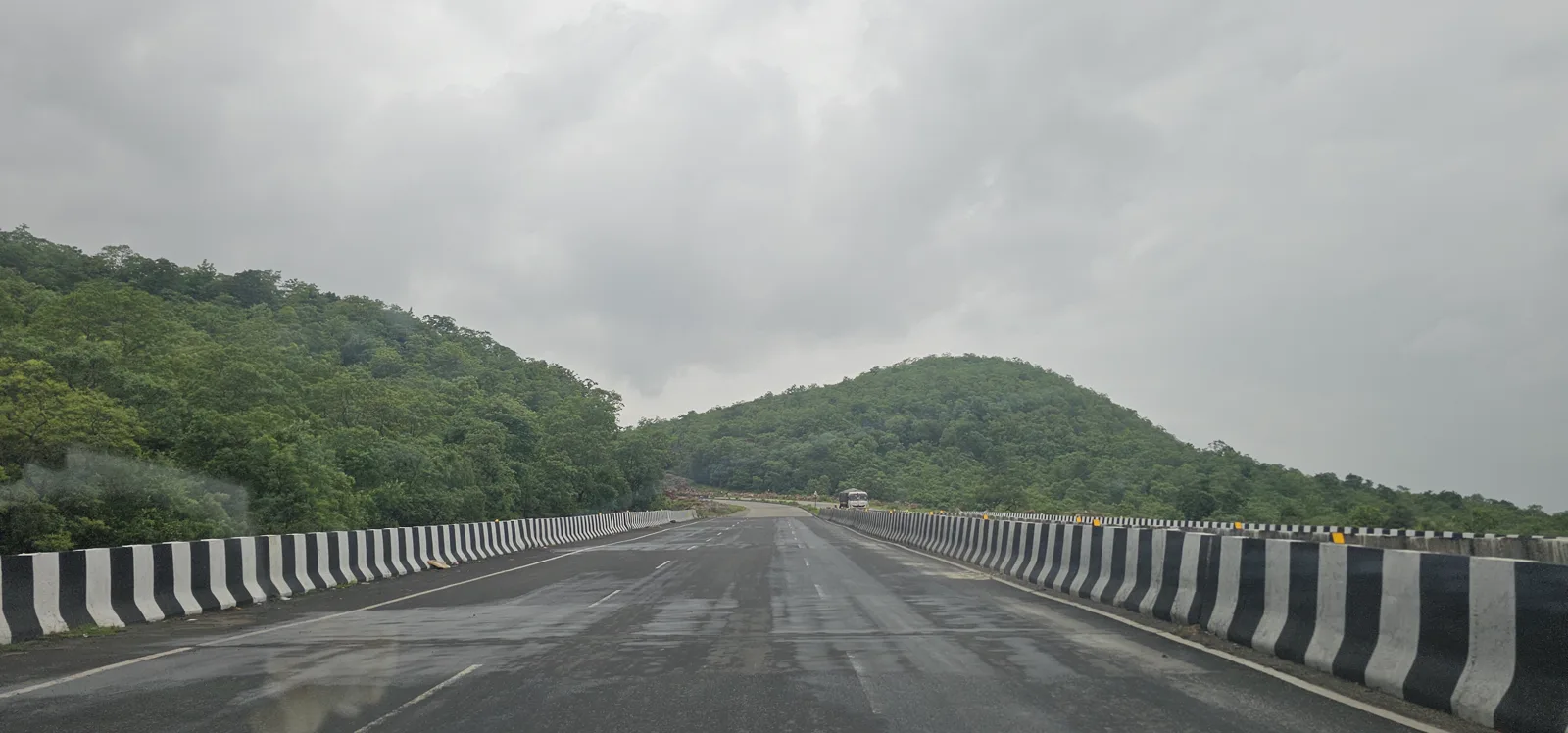 The ghat section of the highway on the drive back to Bhopal