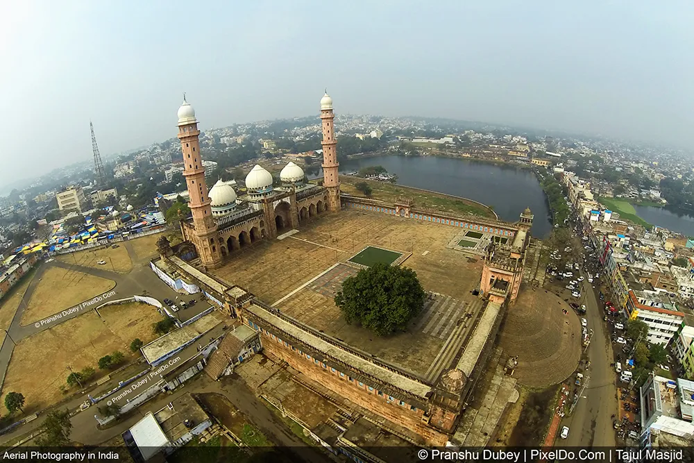 Aerial view of Taj-ul-Masajid showing its scale